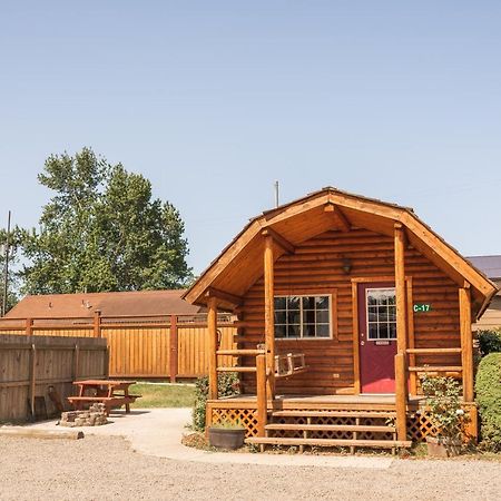 Redwood Coast Cabins And Rv Resort Eureka Eksteriør billede